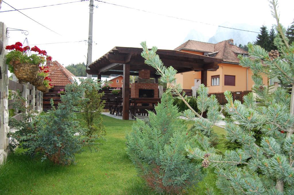 The Ghetto Hotel Buşteni Eksteriør billede
