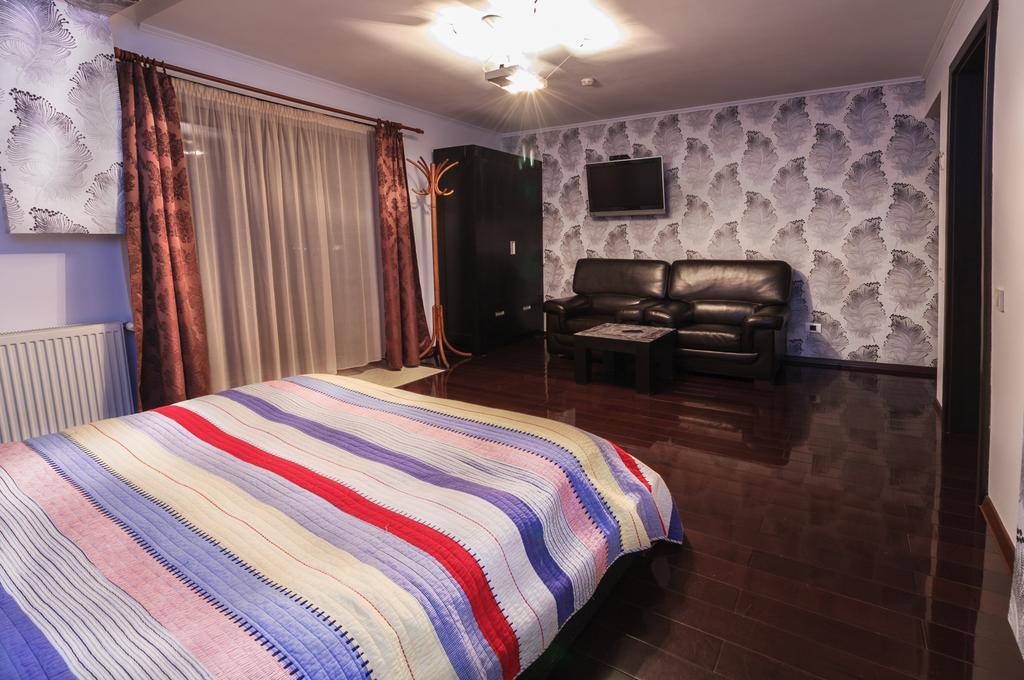 The Ghetto Hotel Buşteni Eksteriør billede
